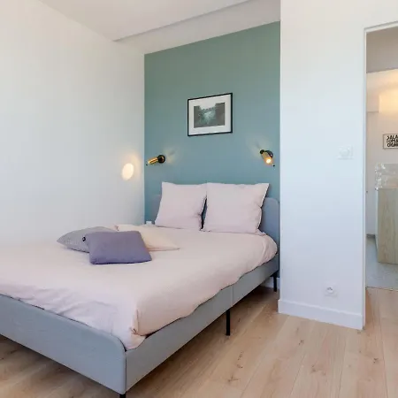 Les Mouettes By Interhome Jullouville-les-Pins