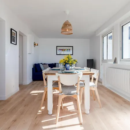Les Mouettes By Interhome Jullouville-les-Pins