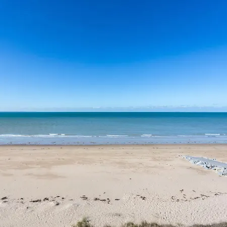 Les Mouettes By Interhome Jullouville-les-Pins